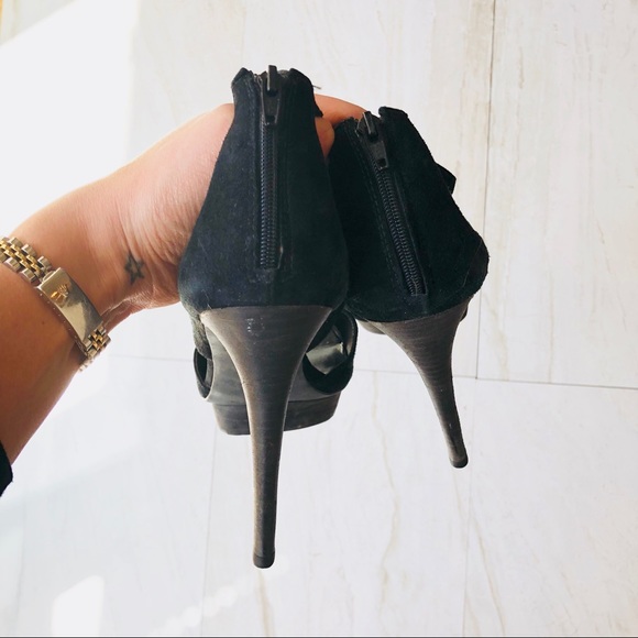 Black velvet BCBGMaxAzria stiletto pumps - Picture 4 of 8